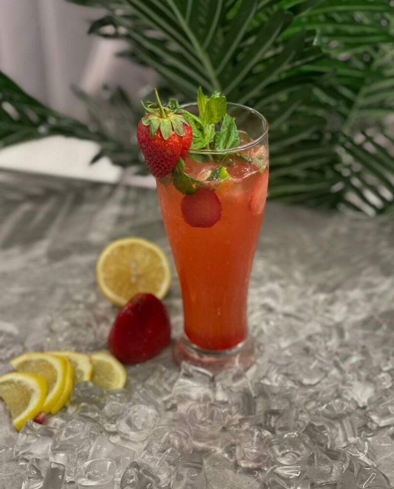 عصير فراولة /Strawberry juice